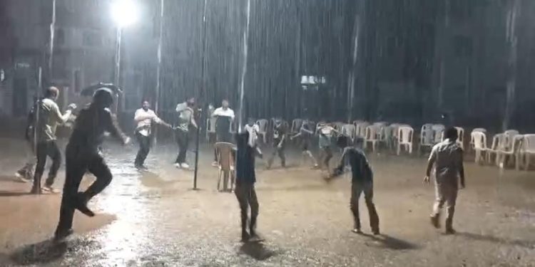 દેવભૂમિ દ્વારકા જિલ્લામાં સાર્વત્રિક ધોધમાર વરસાદ