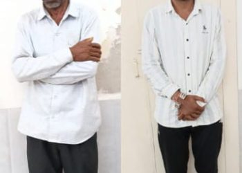 મહિલા સરપંચના પતિએ કહ્યું ગ્રામ પંચાયતનો તમામ વહીવટ હું કરું છું લાવો 75000