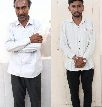 મહિલા સરપંચના પતિએ કહ્યું ગ્રામ પંચાયતનો તમામ વહીવટ હું કરું છું લાવો 75000