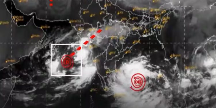 વાવાઝોડું એક નહીં, બે વાવાઝોડાં : એક ટકરાશે સુરત-મુંબઈ વચ્ચે…