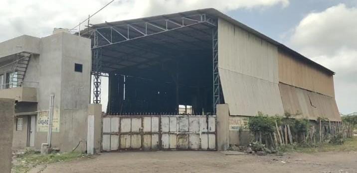 ખંભાળિયાના કારખાનેદાર સહિતના આઠ શખ્સોએ ખાનગી કંપનીના પેટકોકના જથ્થામાં કરી ભેળસેળ