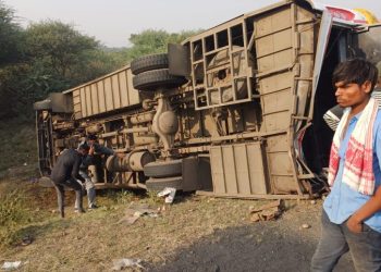 ધ્રોલ નજીક વધુ એક અકસ્માત. ટ્રક અને ટ્રાવેલ્સના અકસ્માતમાં….