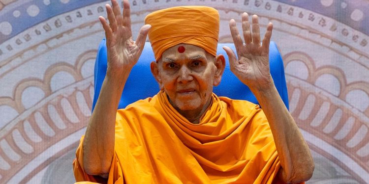 BAPS સંસ્થાના વડા પરમ પૂજ્ય મહંત સ્વામી મહારાજનું જામનગરને આંગણે આગમન