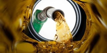 પેટ્રોલમાં ‘કાયદેસર’ની ભેળસેળ પેટ્રોલપંપ માલિકોને પણ હવે અકળાવે છે !…