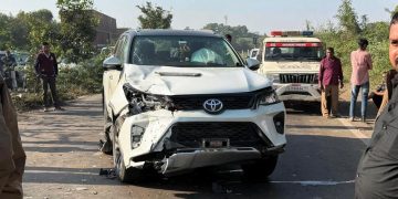 જામનગરના ધુંવાવ નજીક ફોર્ચ્યુંનરે બાઈકને ઉડાવી દીધું: યુવકનું મોત…