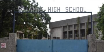 જામનગરની સેન્ટ આન્સ સ્કૂલમાં વધુ ફી મુદ્દે હોબાળો..