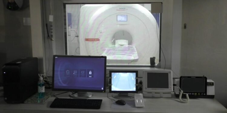 જામનગરની જી.જી હોસ્પિટલને 13 કરોડનું MRI….સરકાર તો મશીન આપે, પણ પછી…